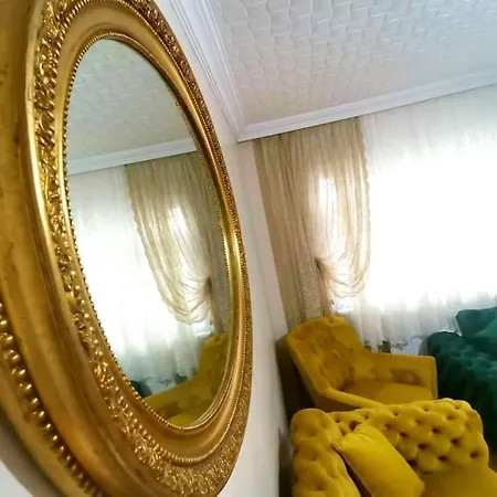 Διαμέρισμα A Comfortable In The Center Of *